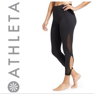 Athleta salutation 7/8 cut out leggings
